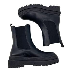 Good American Black Faux Leather Chelsea Lug Sole Pull On Combat Boots 11 NEW